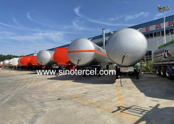 Q235 Kraftstoffbehälter aus Kohlenstoffstahl Halbanhänger mit einem Raum für den Massentransport